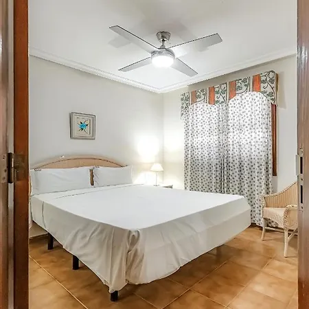 Apto Con Piscina, Terraza Privada & Ac Lejlighedshotel